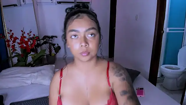 nahomy ryans online show from 11-08-25, 04:49