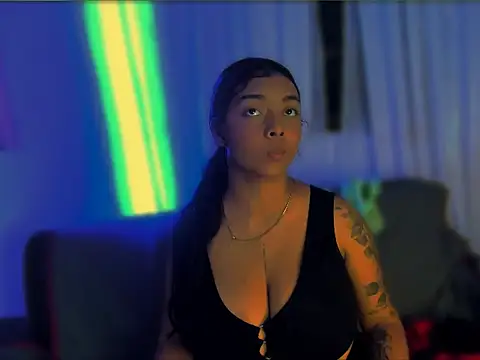 nahomy ryans online show from 11-14-25, 10:35