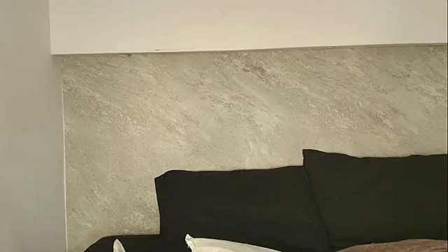 Snapshot of Dixie_grey1 chatting on 02-13-26, 01:33 Dixie grey1 online show from 02-13-26, 01:33