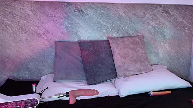 Dixie grey1 online show from 10-04-25, 02:07