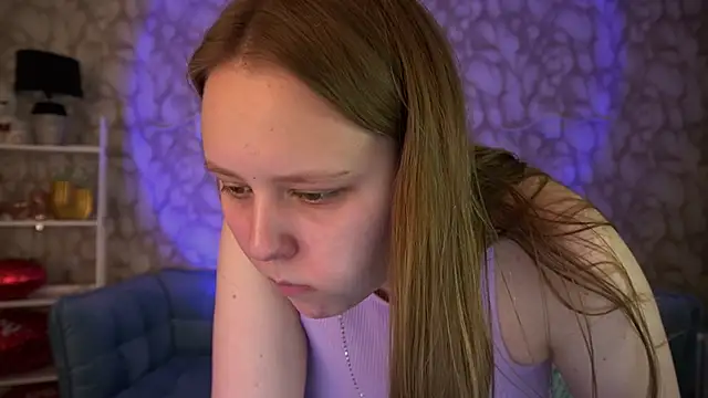 CrystallPaws online show from 04-11-26, 05:59