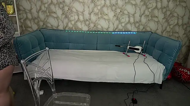 CrystallPaws online show from 03-25-26, 06:57