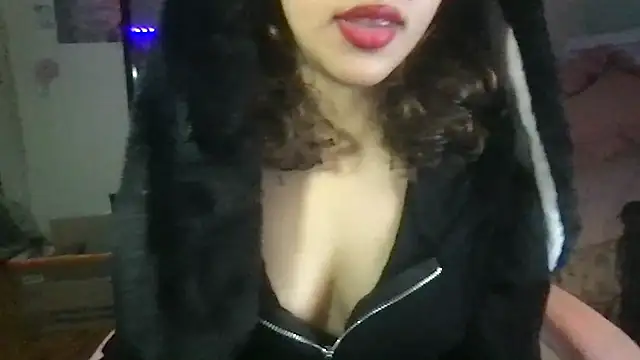 Snapshot of nekowaifuuu chatting on 10-14-25, 06:14 nekowaifuuu online show from 10-14-25, 06:14