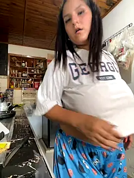 Alina0 online show from 11-19-25, 02:39