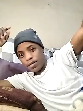 Snapshot of young21za chatting on 09-25-25, 11:38 young21za online show from 09-25-25, 11:38