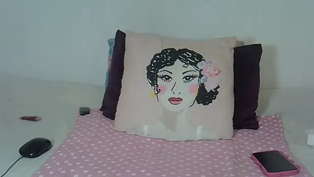 HotSexxy12 online show from 10-15-25, 12:57