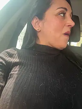 hotadhara01 online show from 12-17-25, 05:29