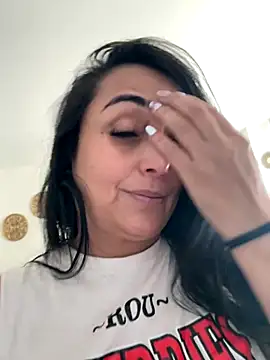 hotadhara01 online show from 11-20-25, 02:29