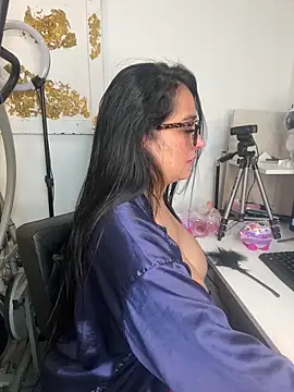 hotadhara01 online show from 09-30-25, 03:01