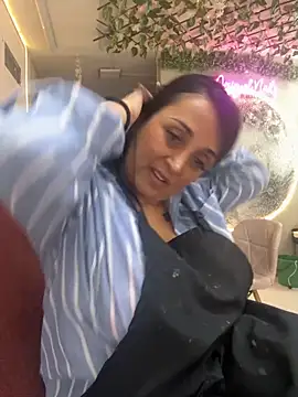 hotadhara01 online show from 10-24-25, 08:41