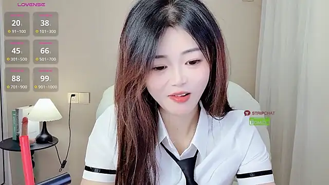 Snapshot of CeeKie chatting on 10-16-25, 09:50 CeeKie online show from 10-16-25, 09:50