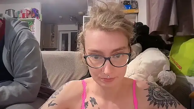 harleyblair online show from 05-06-26, 10:03