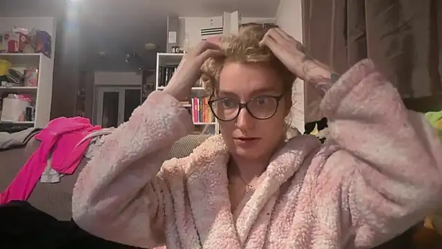 harleyblair online show from 05-20-26, 10:18