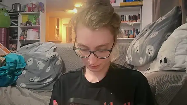 harleyblair online show from 05-12-26, 10:05