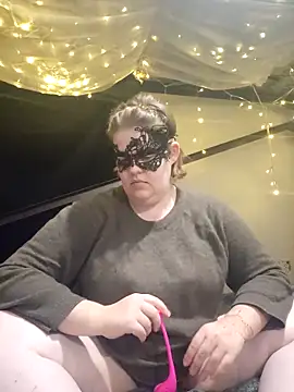 VeiledMuse online show from 11-23-25, 02:10