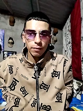 Tussi-amor online show from 09-15-25, 03:40