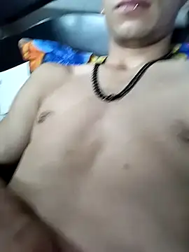 Tussi-amor online show from 10-18-25, 08:11