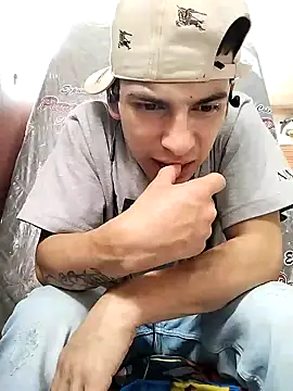 Tussi-amor online show from 09-19-25, 04:11