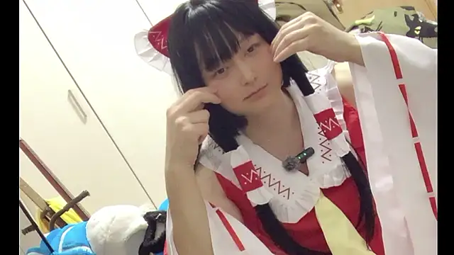 Snapshot of Mia032 chatting on 02-01-26, 02:04 Mia032 online show from 02-01-26, 02:04