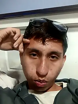 Snapshot of Ethancito202 chatting on 10-13-25, 01:18 Ethancito202 online show from 10-13-25, 01:18
