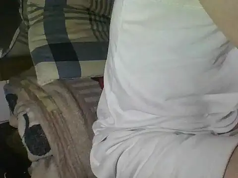 malacobi0 online show from 01-17-26, 04:10