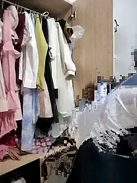 asian 2k online show from 11-08-25, 04:05