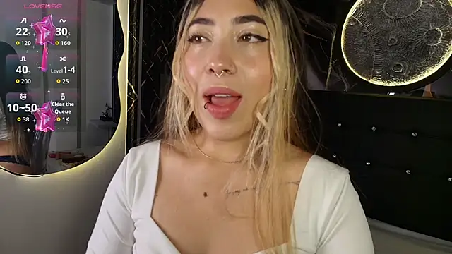  ManuVeelez online show from 11-22-25, 06:12