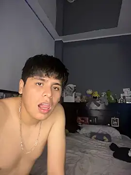 Kailertwink online show from 05-26-26, 12:42