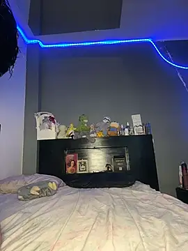 Snapshot of Kailertwink chatting on 07-19-26, 05:27 Kailertwink online show from 07-19-26, 05:27