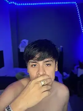 Kailertwink online show from 02-26-26, 04:23