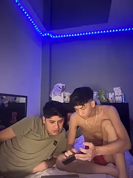 Kailertwink online show from 05-07-26, 03:37