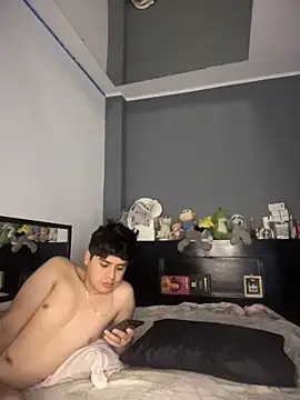 Kailertwink online show from 05-26-26, 04:27