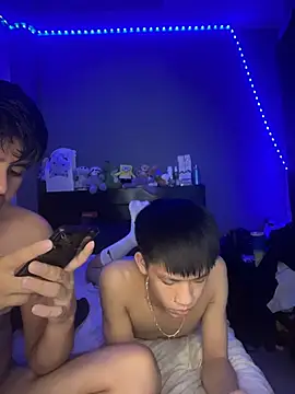 Kailertwink online show from 04-10-26, 02:40