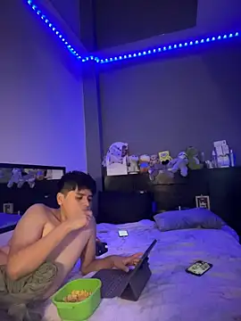 Kailertwink online show from 05-03-26, 10:02