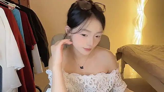 Snapshot of Robin-o3 chatting on 10-09-25, 03:56 Robin-o3 online show from 10-09-25, 03:56