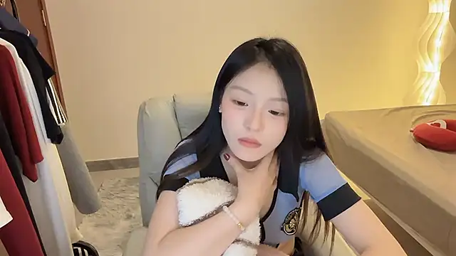 Robin-o3 online show from 12-13-25, 08:04