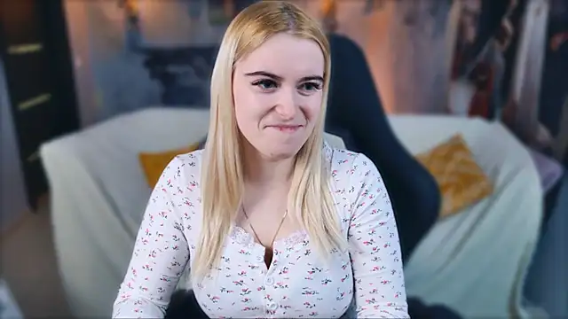 Snapshot of Stef_Nicks chatting on 02-20-26, 09:11 Stef Nicks online show from 02-20-26, 09:11