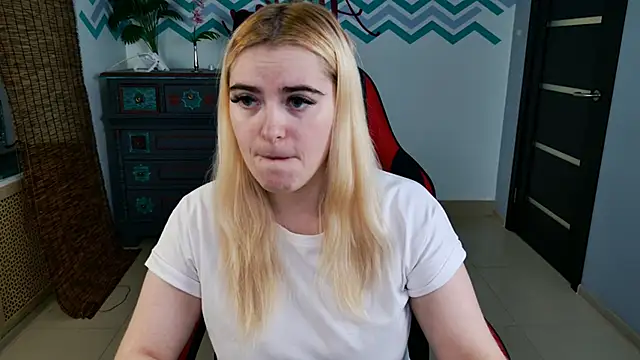 Stef Nicks online show from 11-23-25, 09:08