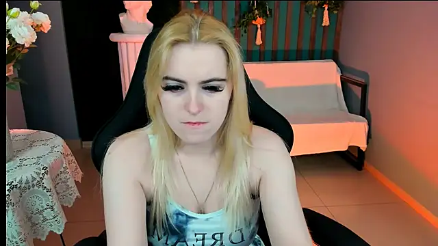 Stef Nicks online show from 05-22-26, 09:07