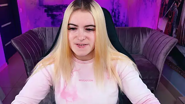 Stef Nicks online show from 10-13-25, 09:11