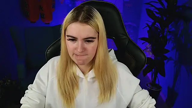 Stef Nicks online show from 10-10-25, 09:21