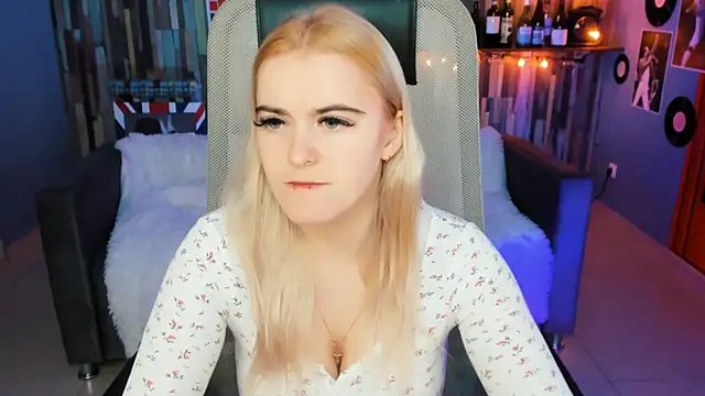 Snapshot of Stef_Nicks chatting on 02-01-26, 07:39 Stef Nicks online show from 02-01-26, 07:39