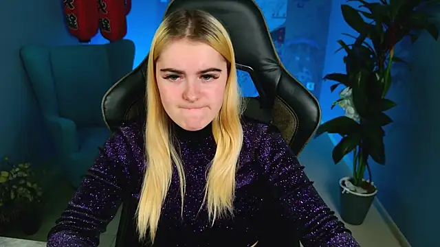 Stef Nicks online show from 10-09-25, 10:38