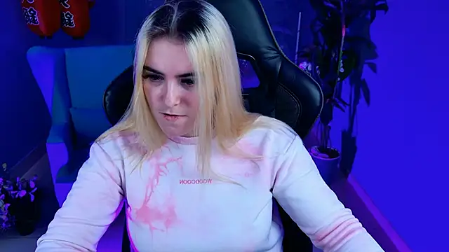 Stef Nicks online show from 10-15-25, 09:17