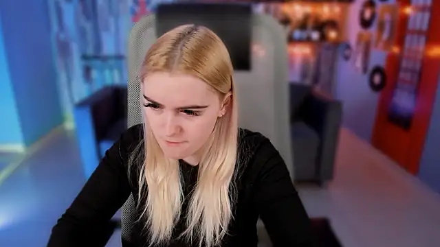 Snapshot of Stef_Nicks chatting on 02-22-26, 05:32 Stef Nicks online show from 02-22-26, 05:32