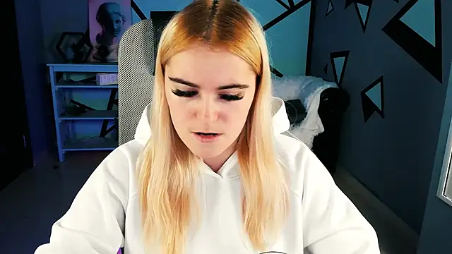 Stef Nicks online show from 11-09-25, 09:13