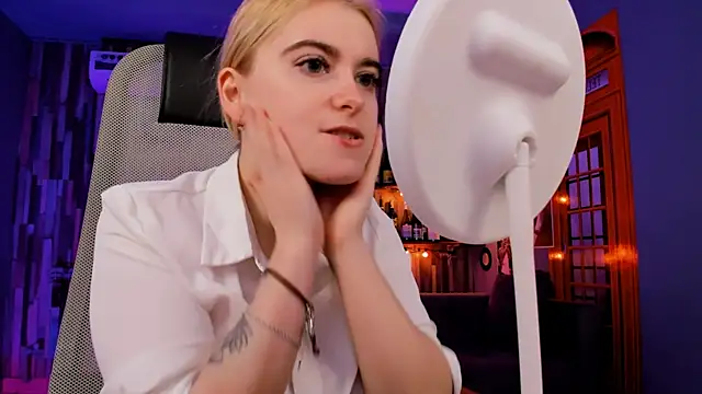 Snapshot of Stef_Nicks chatting on 02-23-26, 09:10 Stef Nicks online show from 02-23-26, 09:10