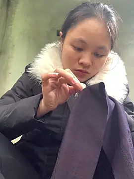 NhuFox online show from 11-19-25, 02:33