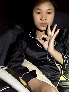 NhuFox online show from 10-27-25, 12:39