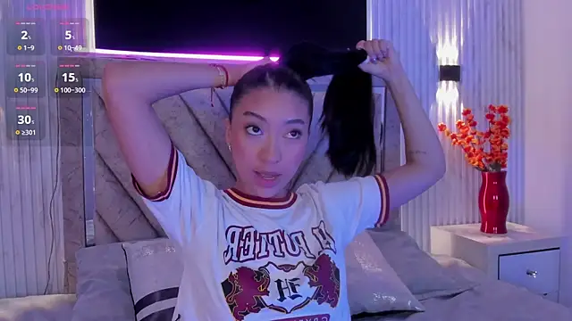 Sussyrosse  online show from 04-22-26, 01:51